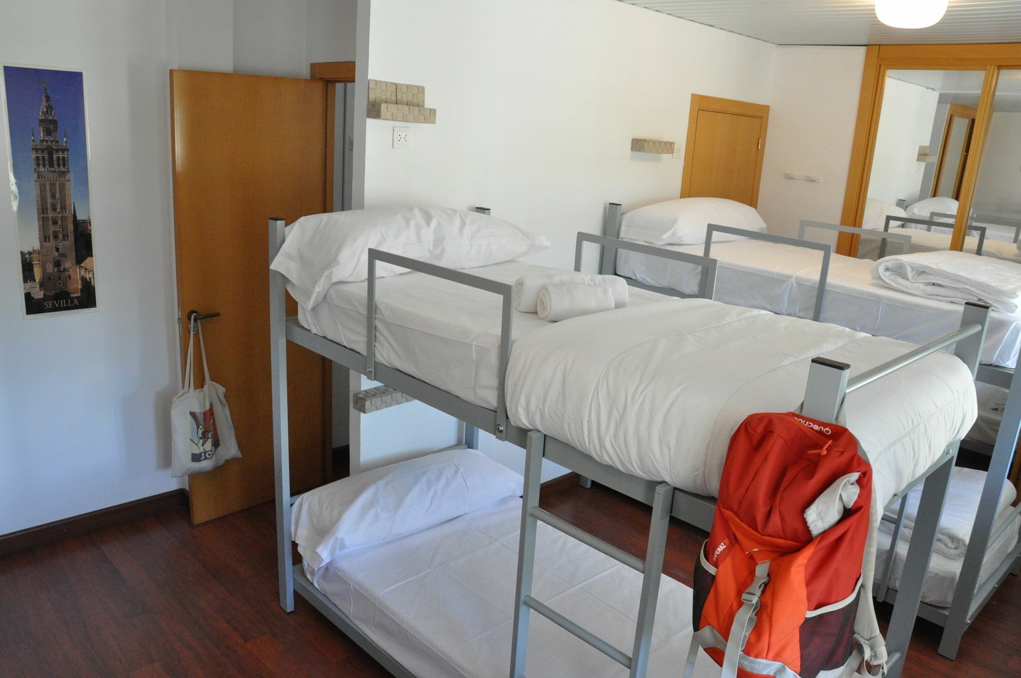 Lemon Garden Hostel Sevilla 外观 照片