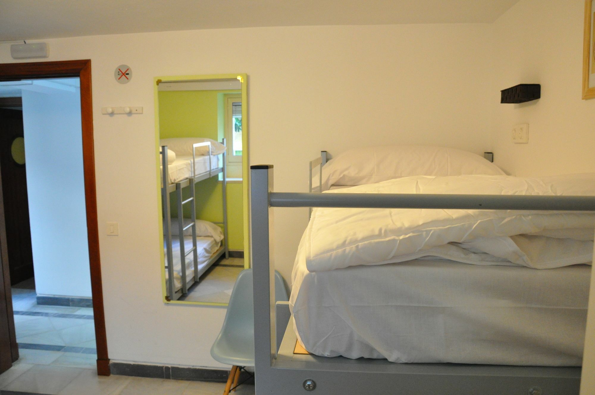 Lemon Garden Hostel Sevilla 外观 照片